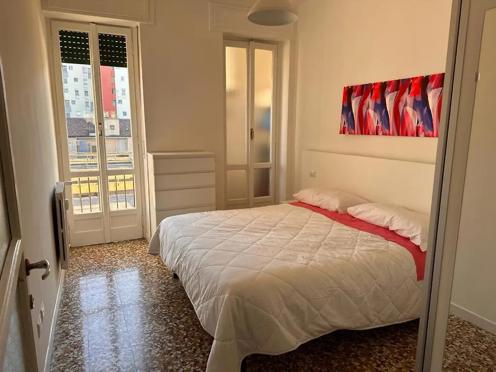 Kibilu - Via Lomellina Mm Argonne - Linate Airport Apartment Milan Italy